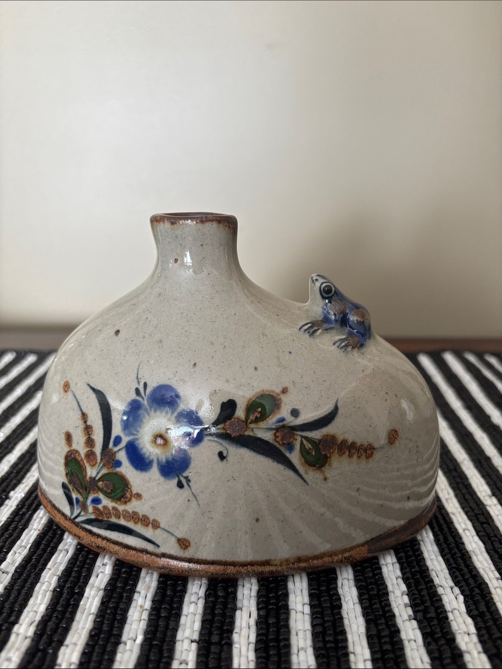 vintage Mexican folk art bud vase from the Tonalá region